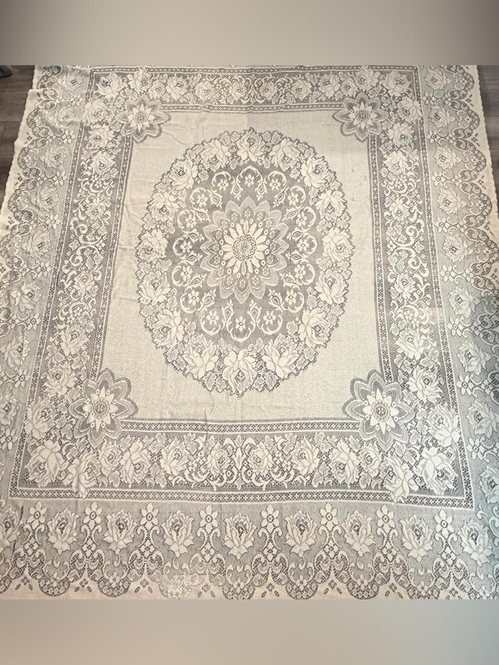 Vintage Filet Lace Bedspread Queen Ivory Cottagecore Coverlet 88x109